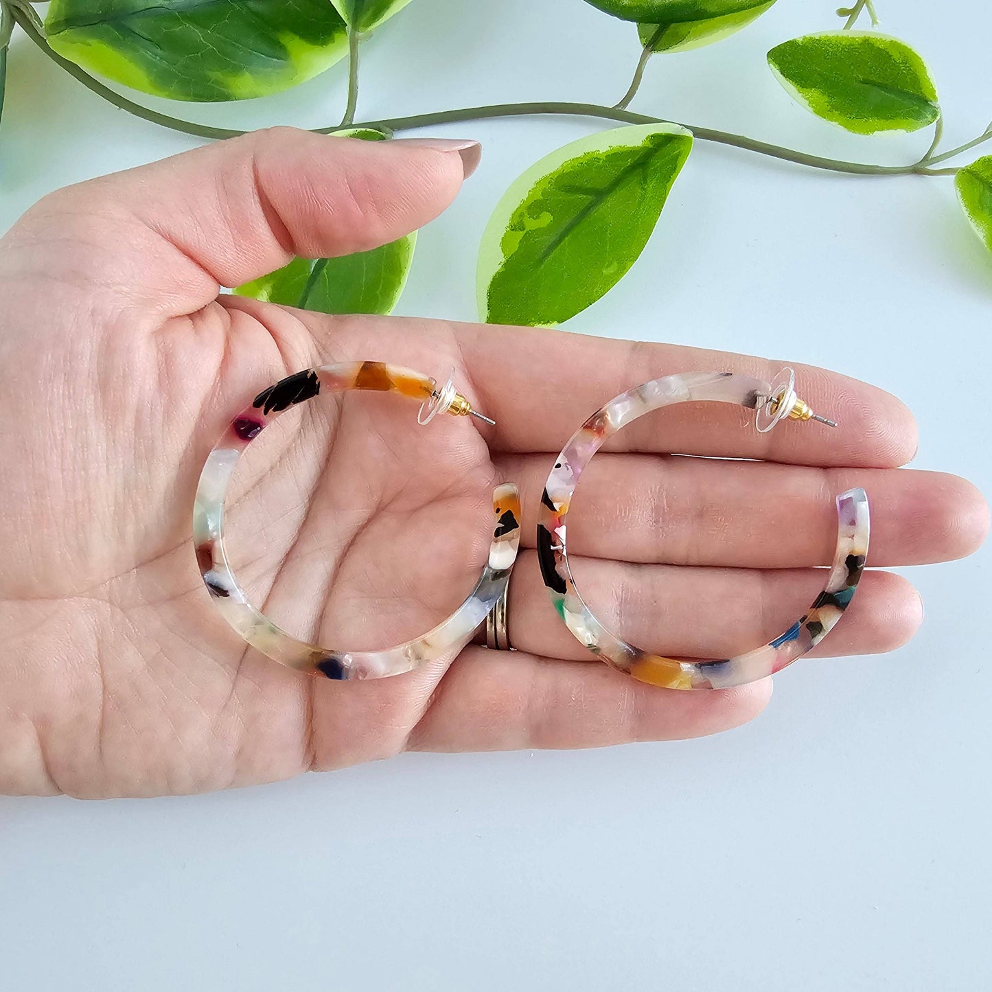 Cameron Hoops • Multicolor
