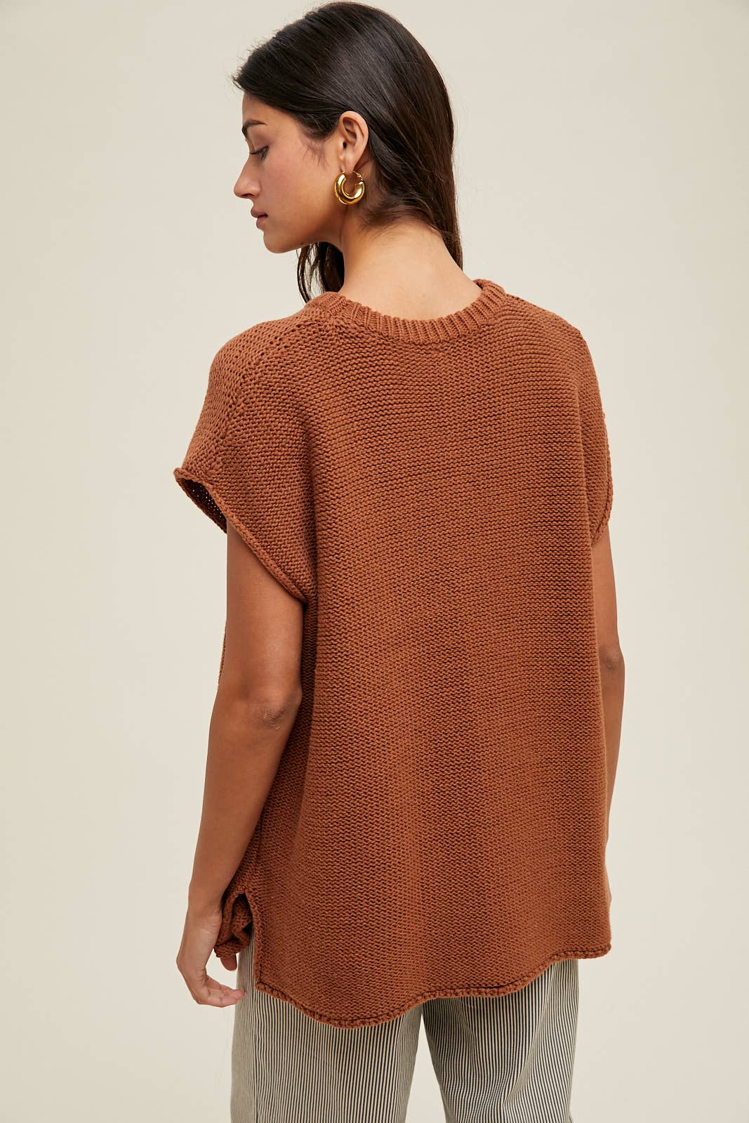 Oversized Sleeveless Sweater • Brown