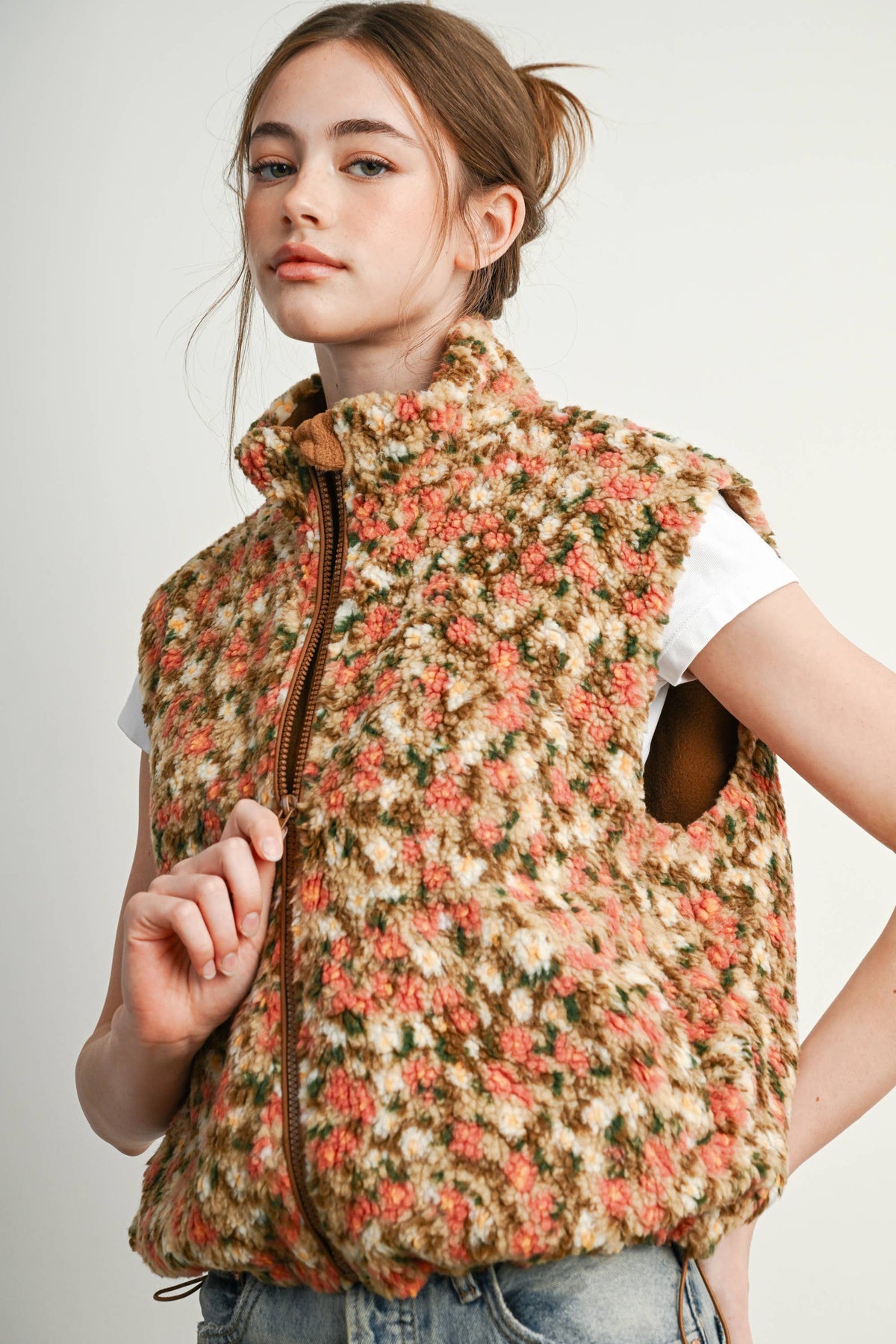 Ditsy Floral Sherpa Fleece Vest • Tan