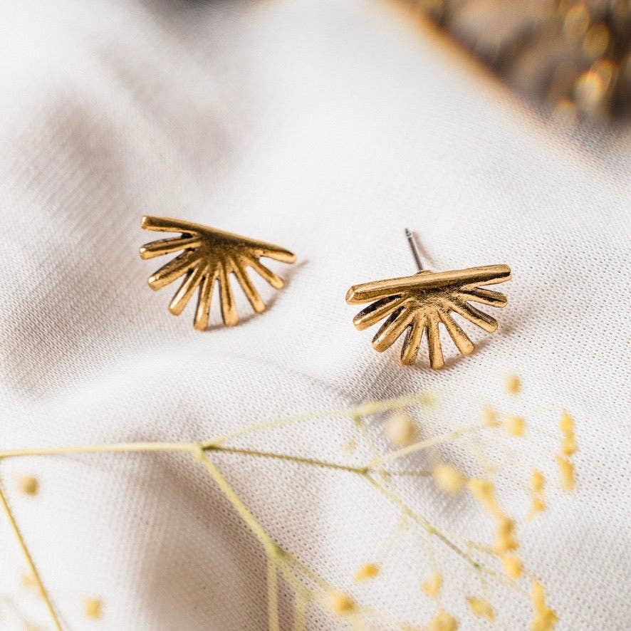 Tilly Doro • Fan studs