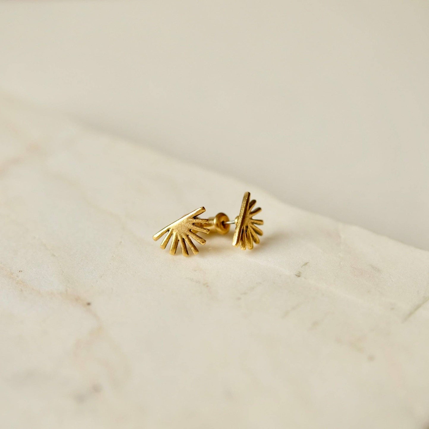 Tilly Doro • Fan studs