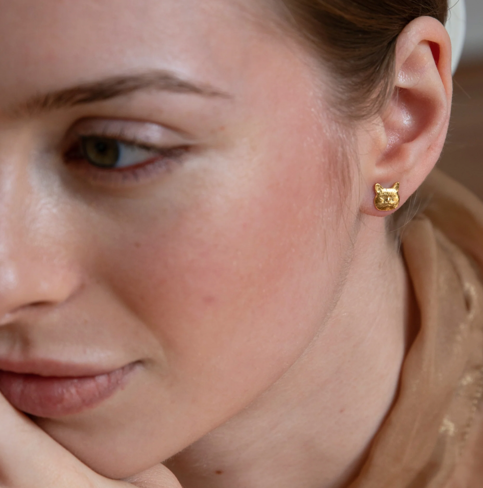 Tilly Doro • Cat Studs Earrings Gold