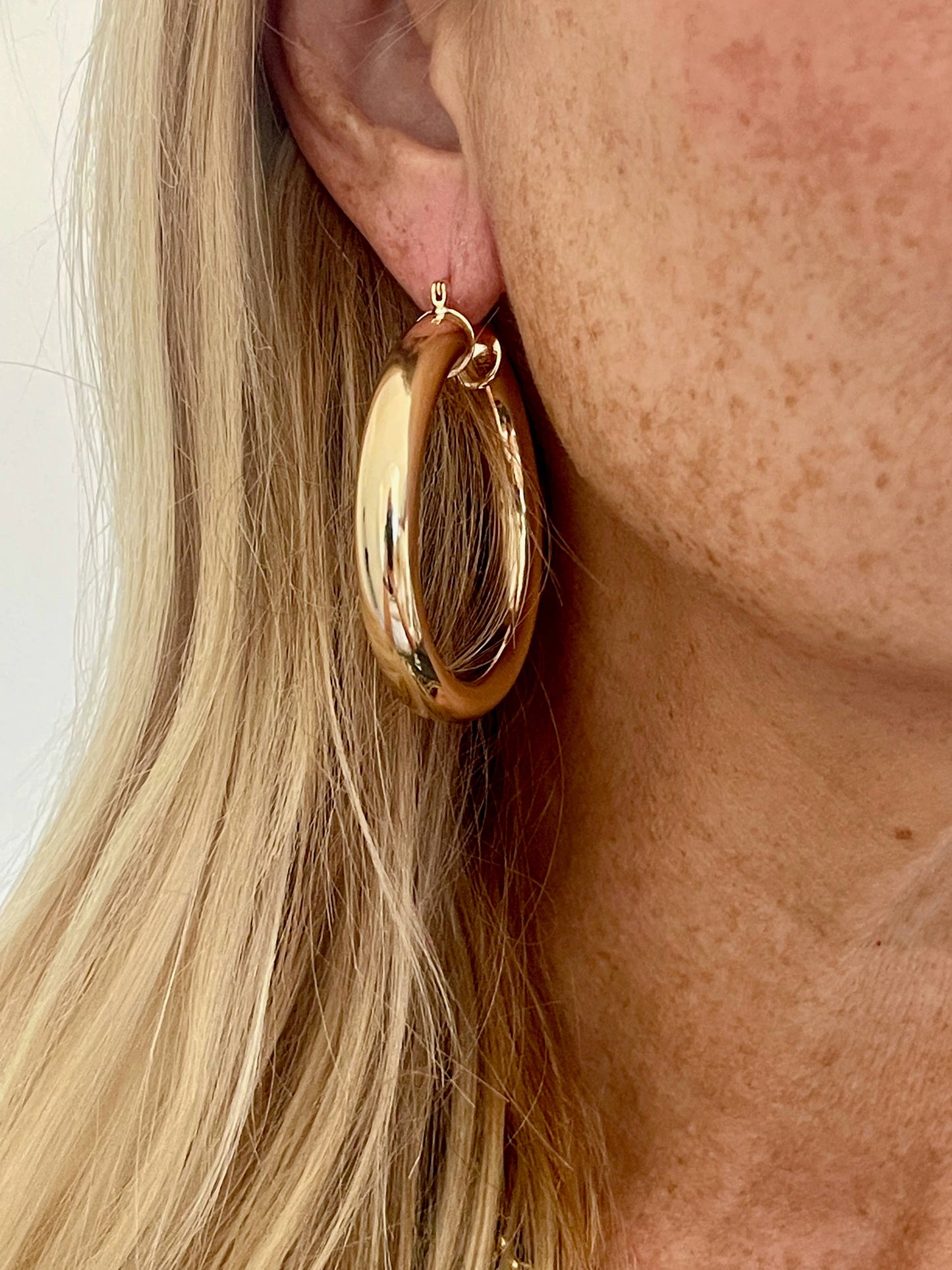 Hilda Chunky Hoop Earrings • 14K Gold Fill