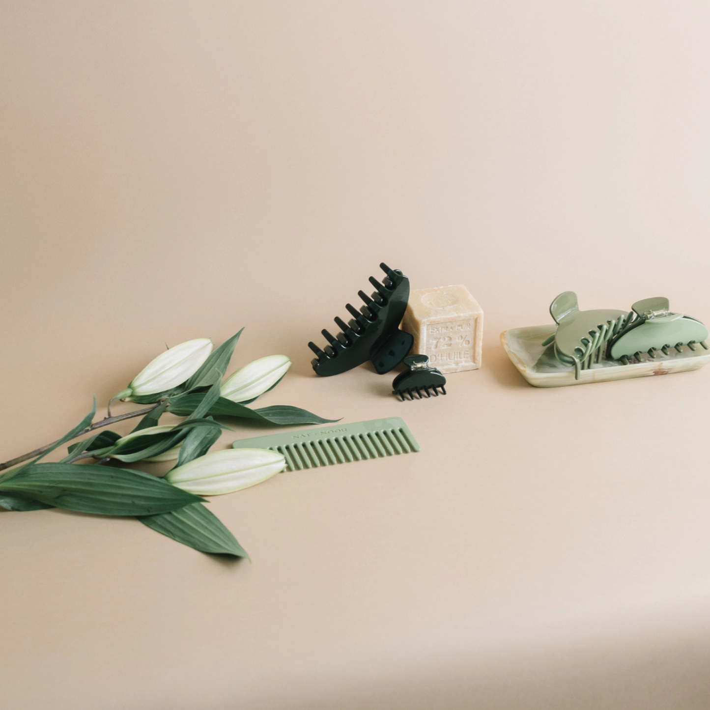 Nat + Noor • Small Hair Claw Clip • Dark Green