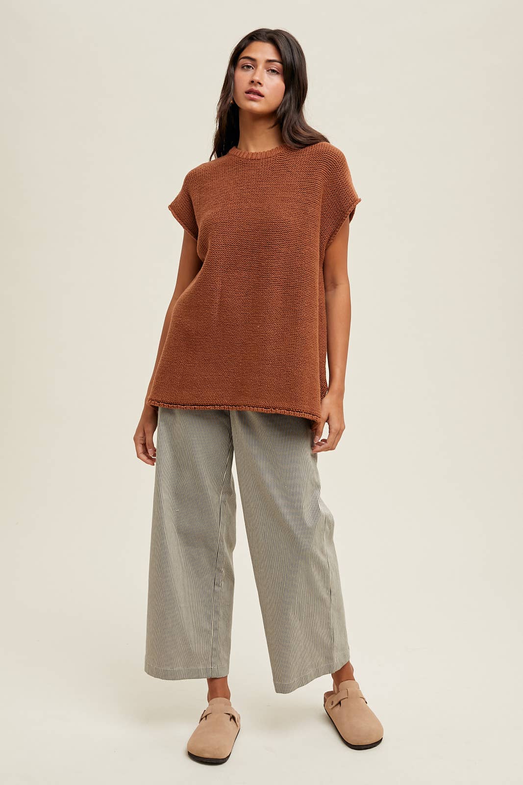 Oversized Sleeveless Sweater • Brown