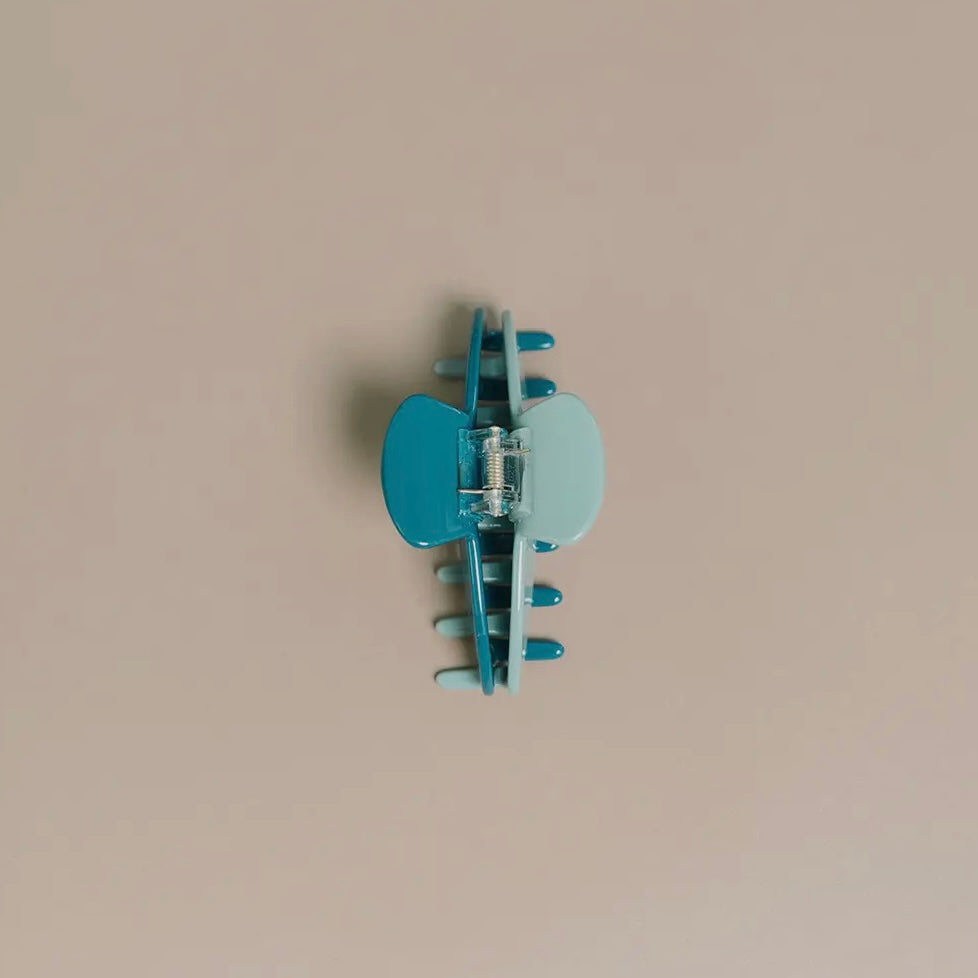 Nat + Noor • Medium Hair Claw Clip • Two Tone Robin Egg Blue