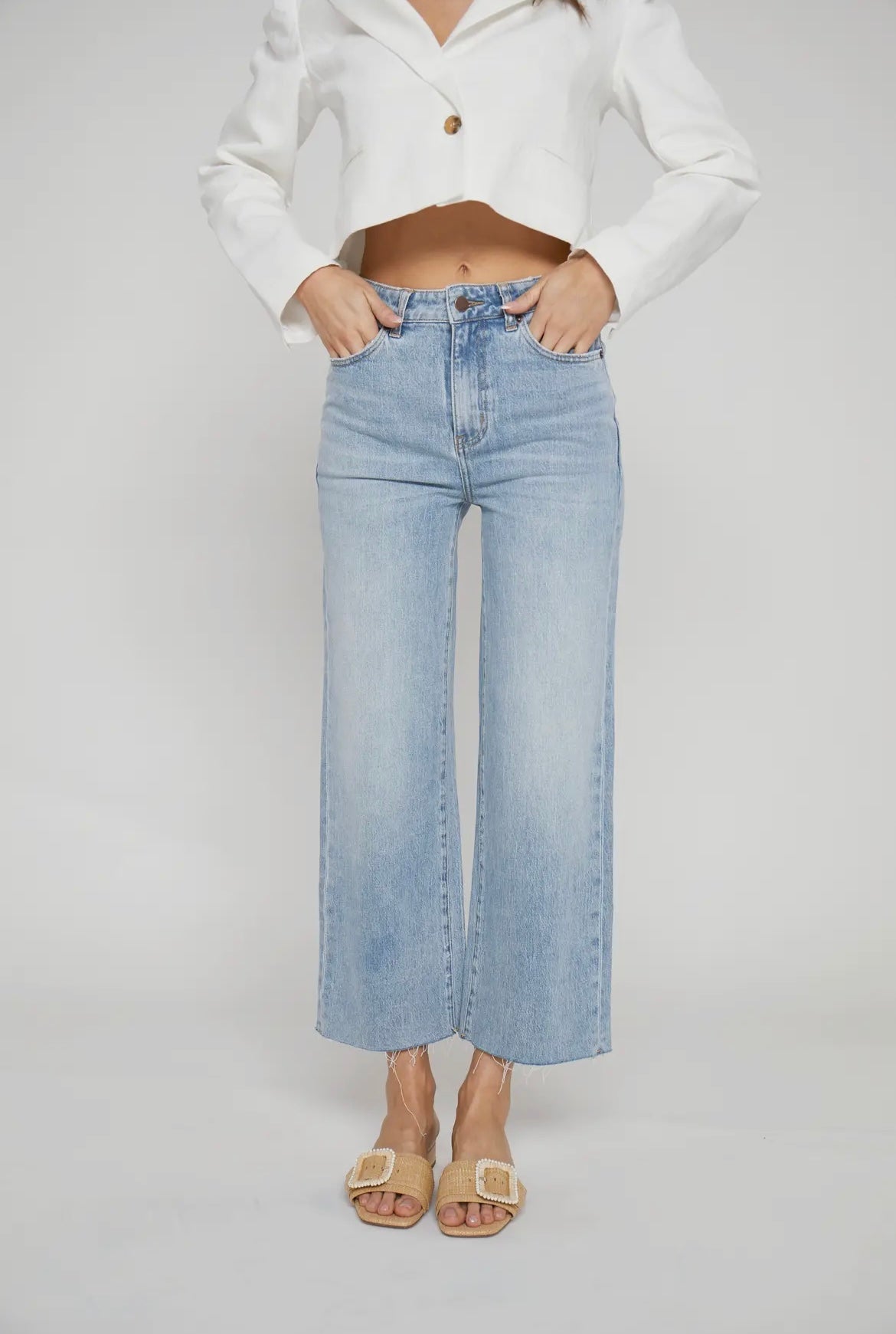 Oliver Logan • Aberdeen High Rise Jean• Light Indigo Wash