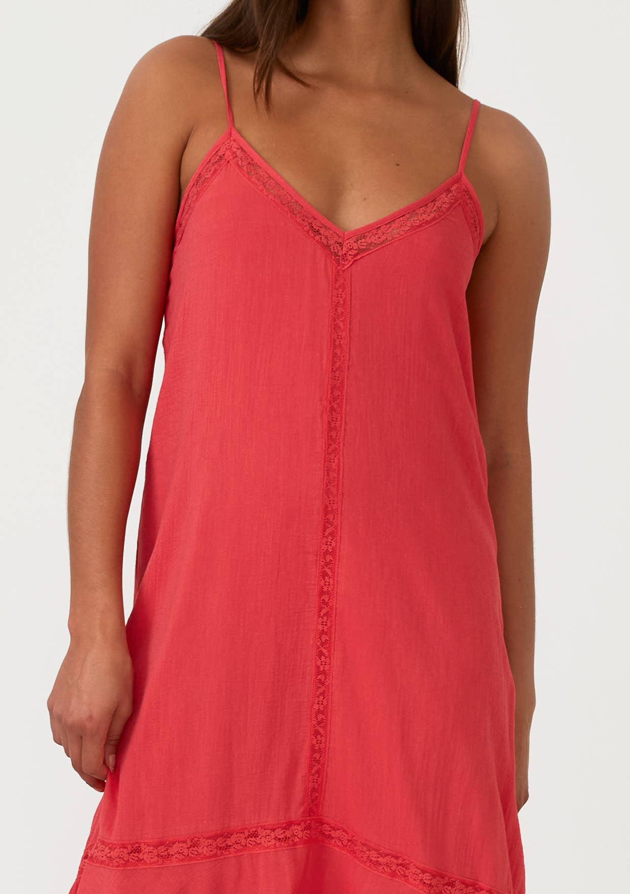 Sleeveless High-Low Lace Maxi Dress • Hibiscus Red