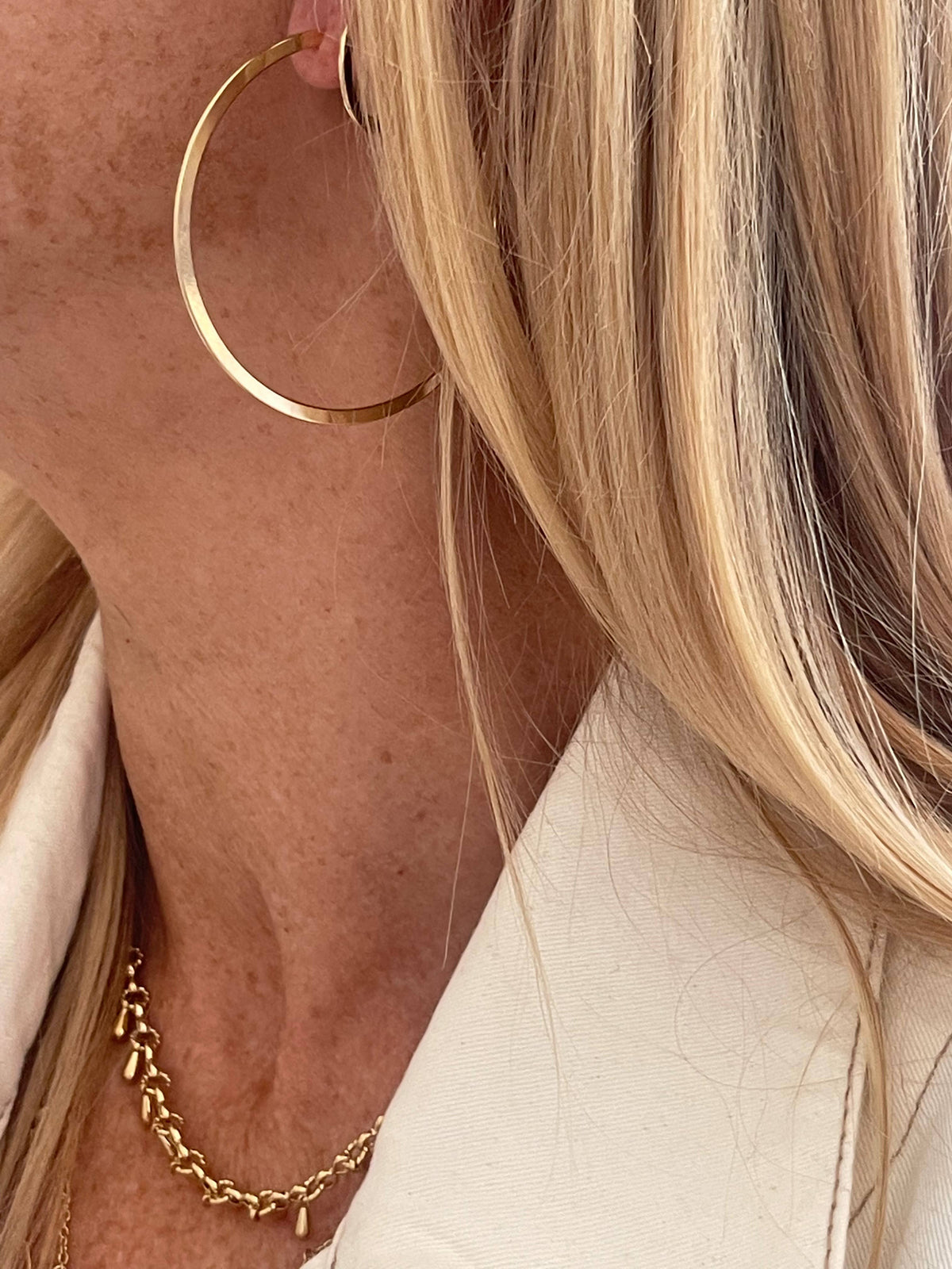 Lind Hoop Earrings • 14K Gold Fill