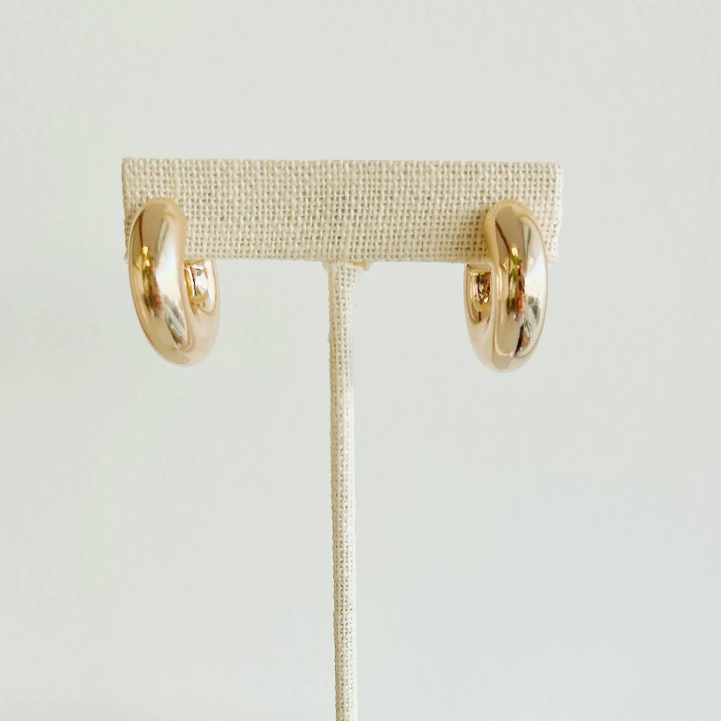 Ellie Chunky Hoop Earrings • Gold Filled