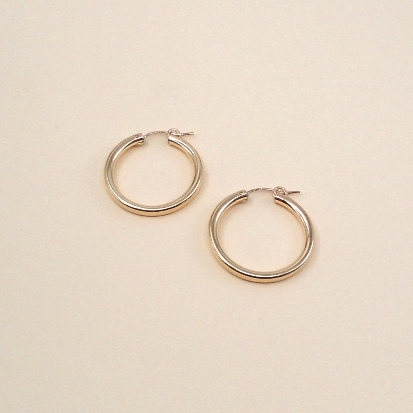 Ava Hinge Hoops 14K Gold Filled