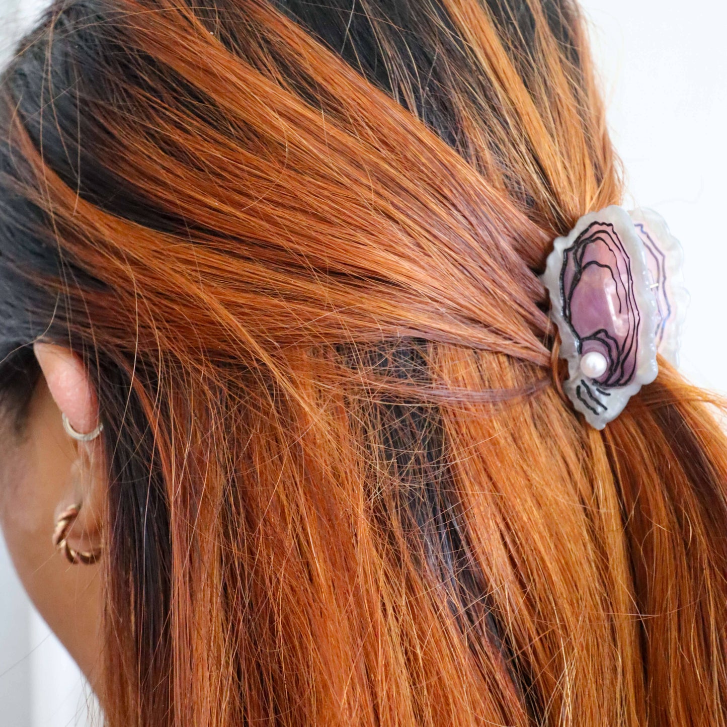 Jenny Lemons • Oyster Hair Claw Clip • Mini
