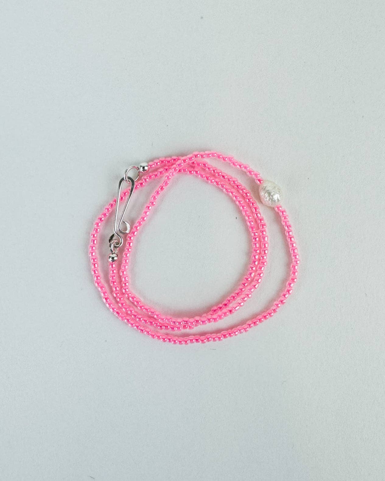 The Khadi Seed Bead Pearl Necklace • Bright Pink Trance