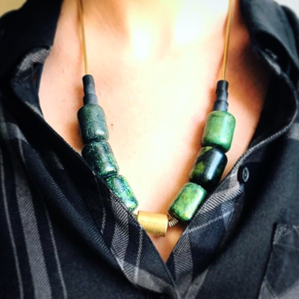 Geometric green and black stone barrel necklace