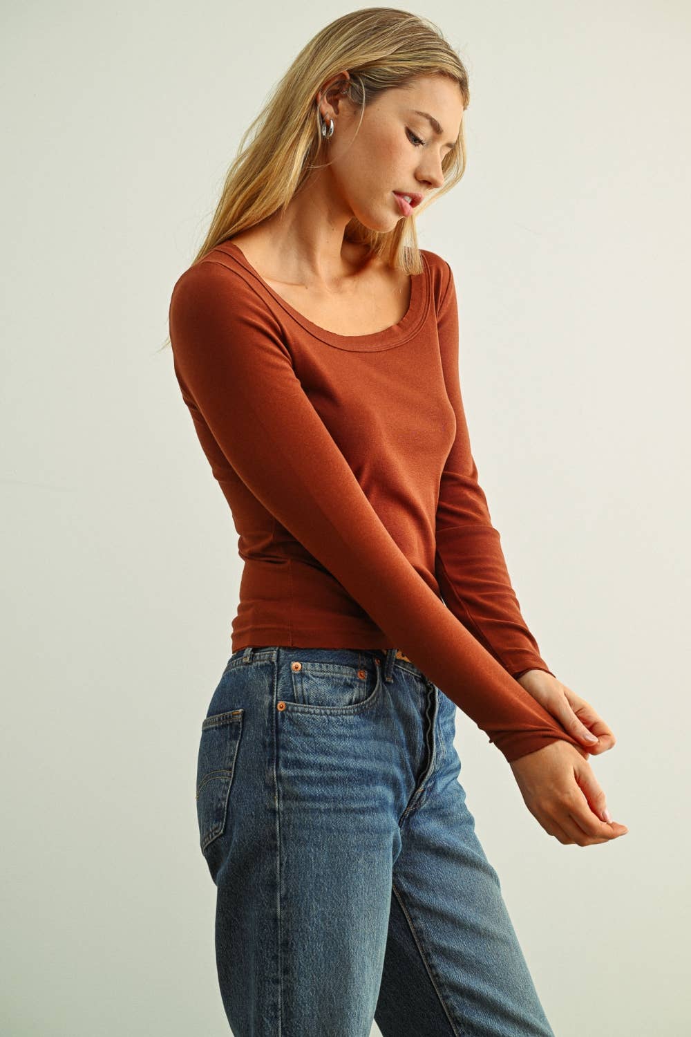 Fitted Long Sleeve Scoop Neck Tee • Rust