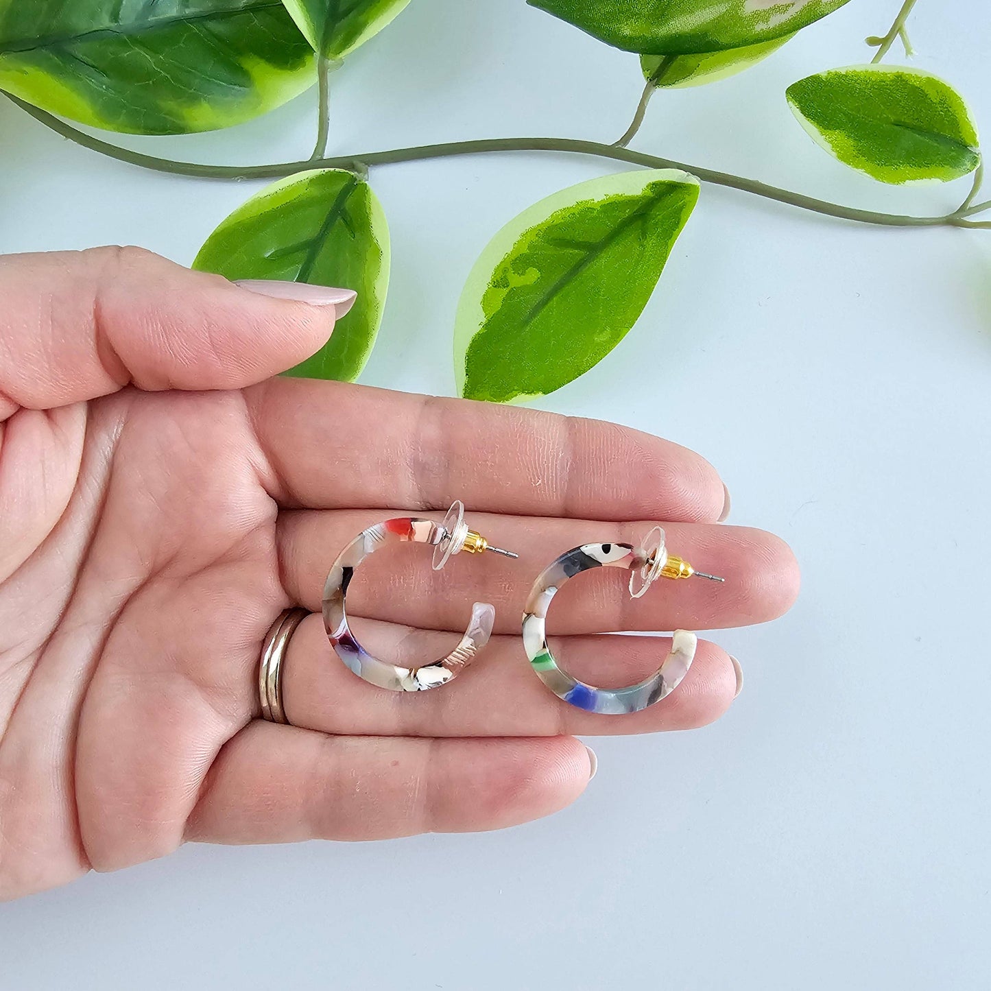 Cam Mini Hoops • Multicolor