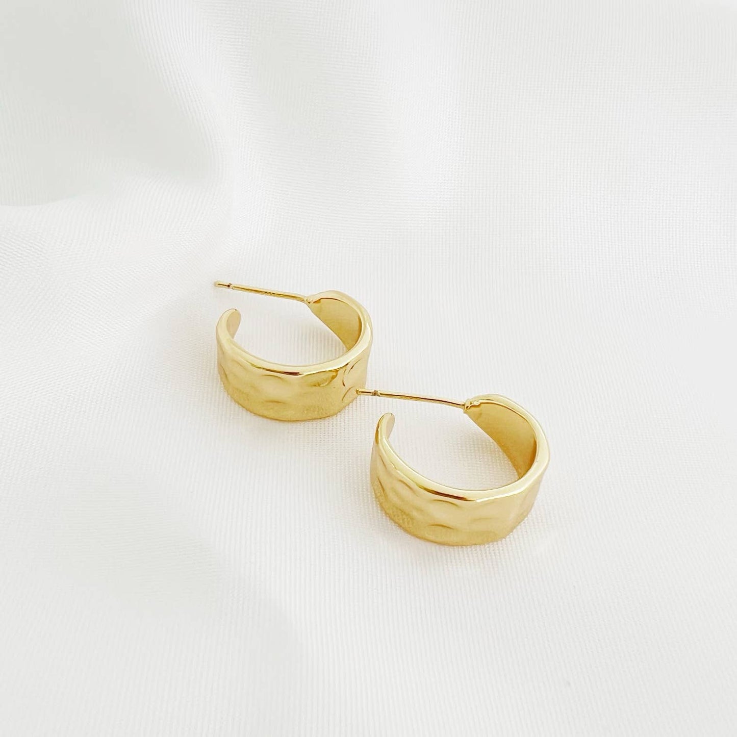 London Hammered Hoop Earrings • Gold Filled