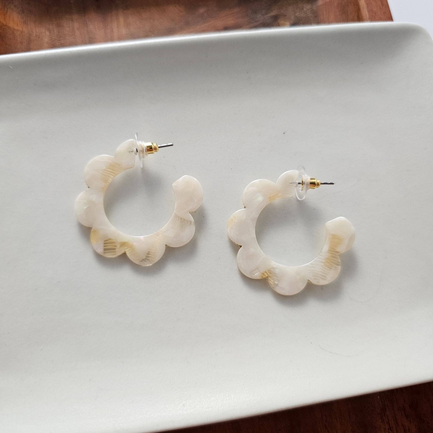 Flora Hoops • Cream