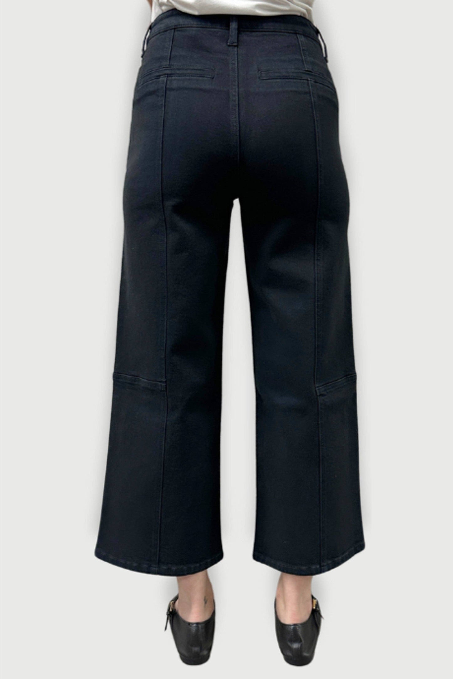 Oliver Logan • Lawson High Rise Relaxed Ankle Crop • Black Overdye