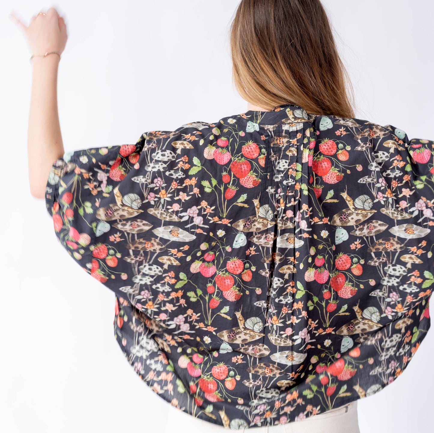 Studio Shirt • Snail in the Night