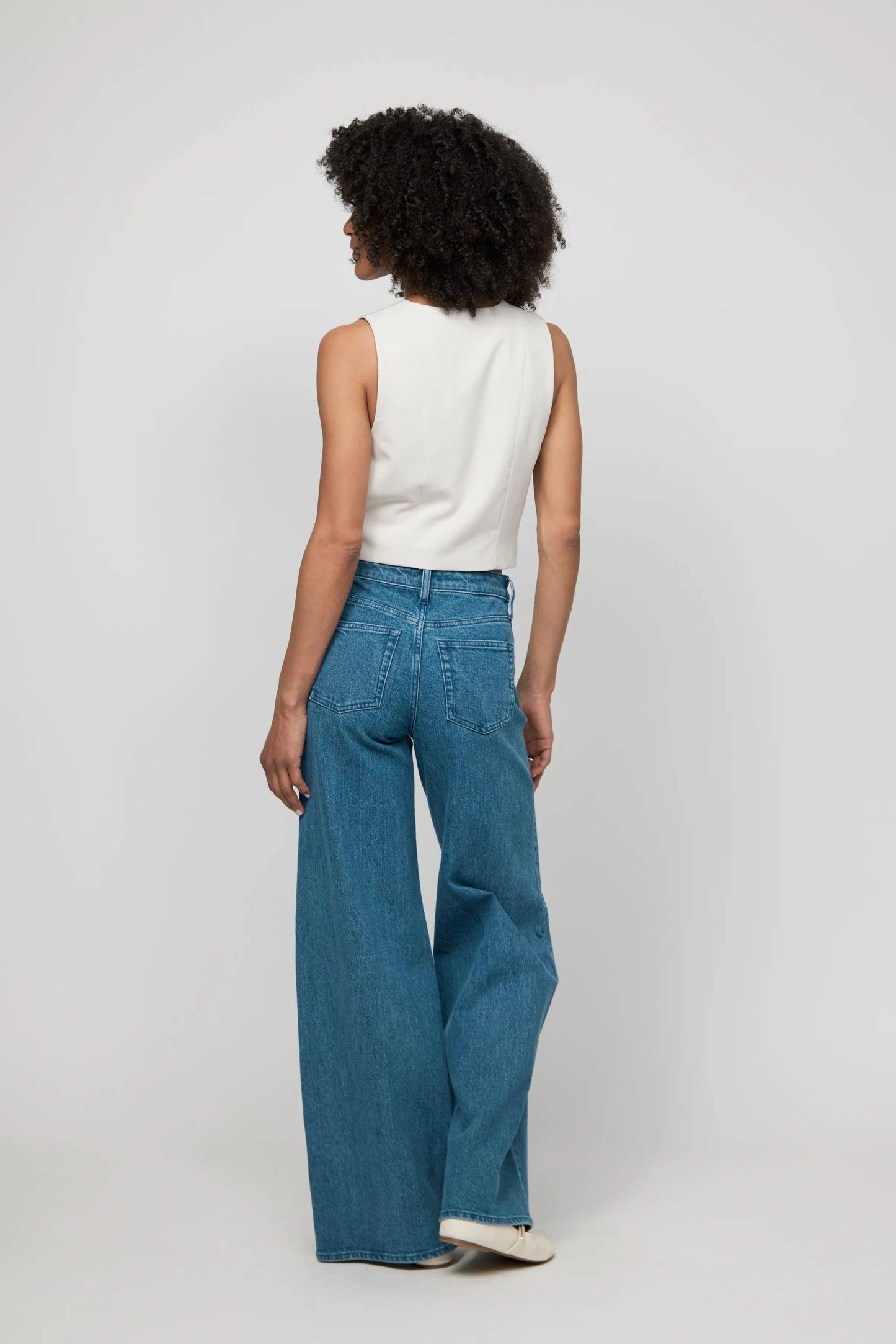 Oliver Logan • Andrews High Rise Extra Wide Leg Jean • Medium Wash