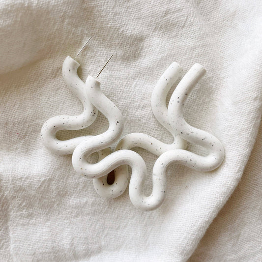Meadow & Mae • Squiggle Hoops • Vanilla bean