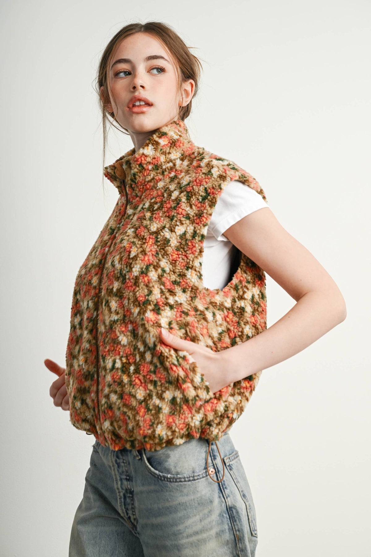 Ditsy Floral Sherpa Fleece Vest • Tan