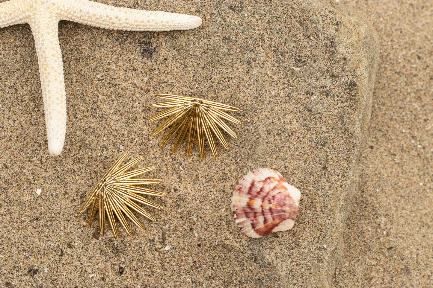 Palmier Stud Earrings • Gold