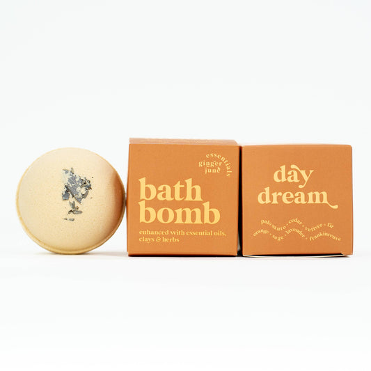 DAYDREAM • 100% BOTANICAL BATH BOMB