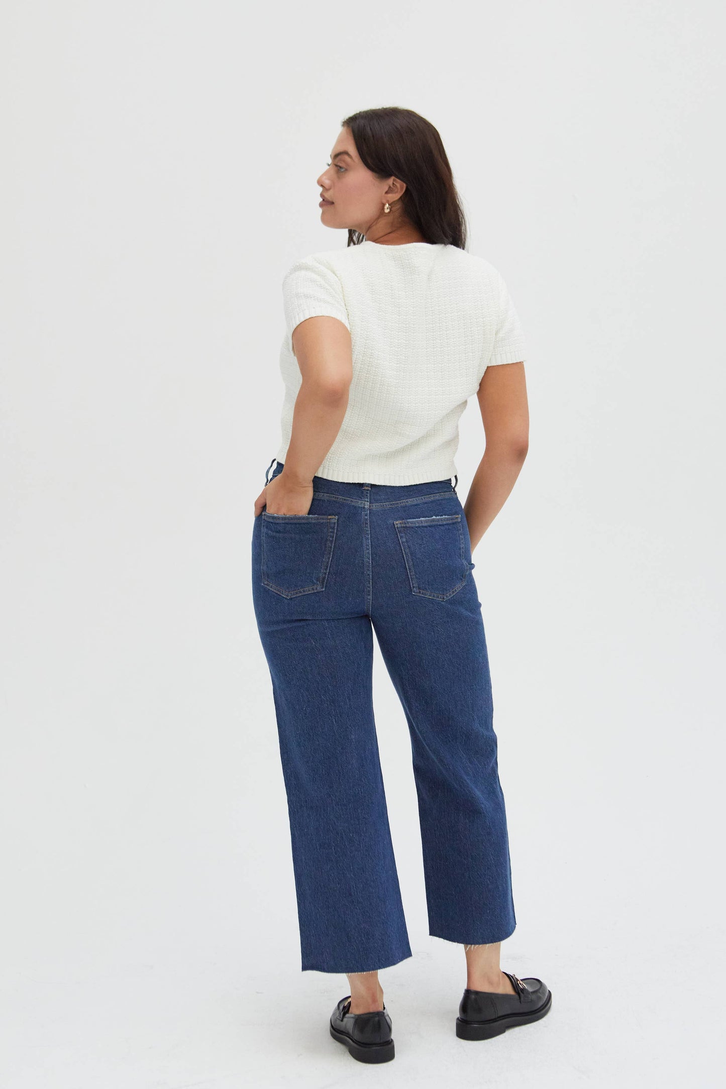 Oliver Logan • Aberdeen High Rise Wide Leg Crop Jean • Dark Western Wash