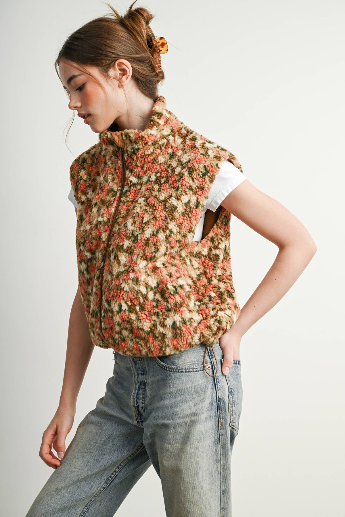 Ditsy Floral Sherpa Fleece Vest • Tan