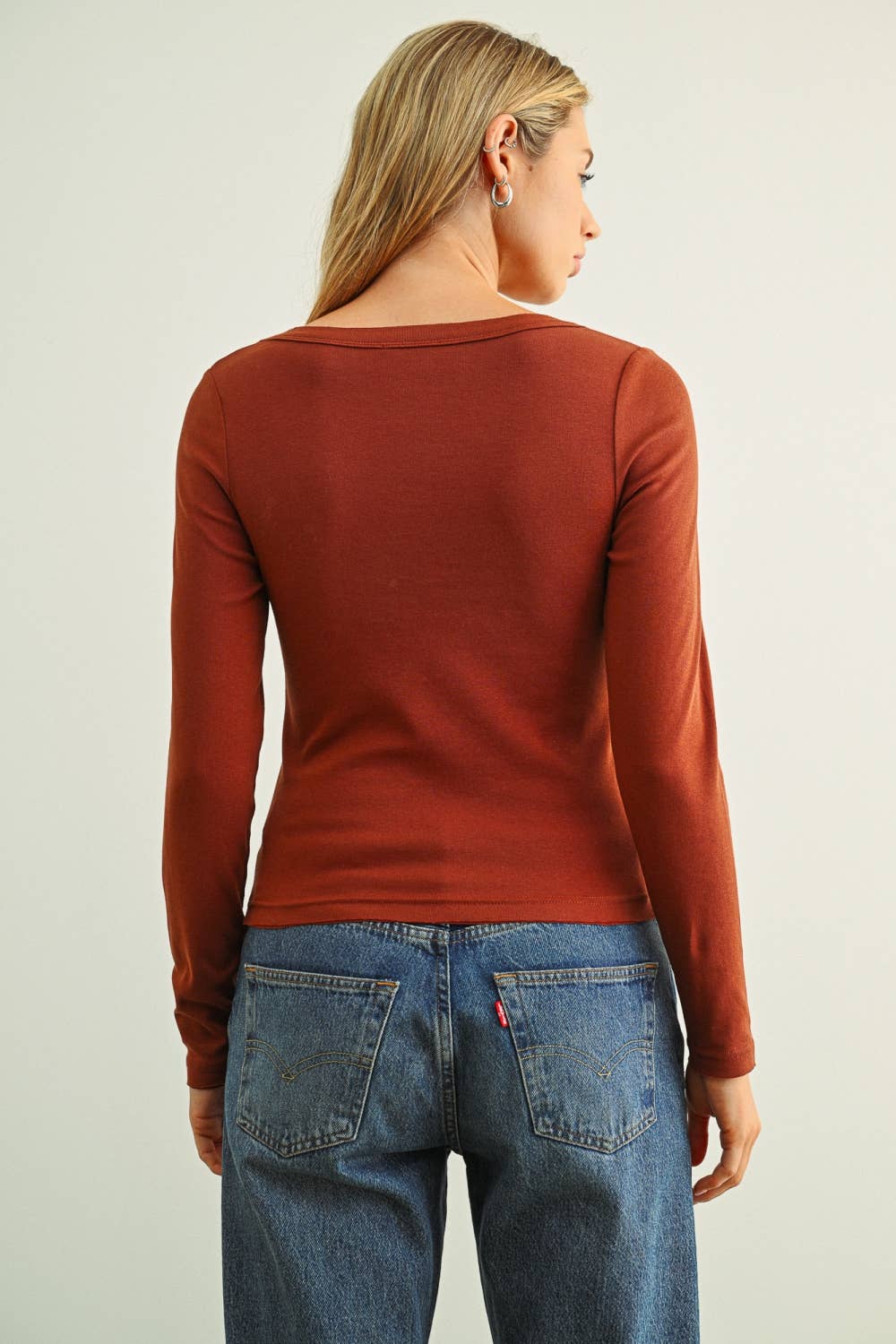 Fitted Long Sleeve Scoop Neck Tee • Rust