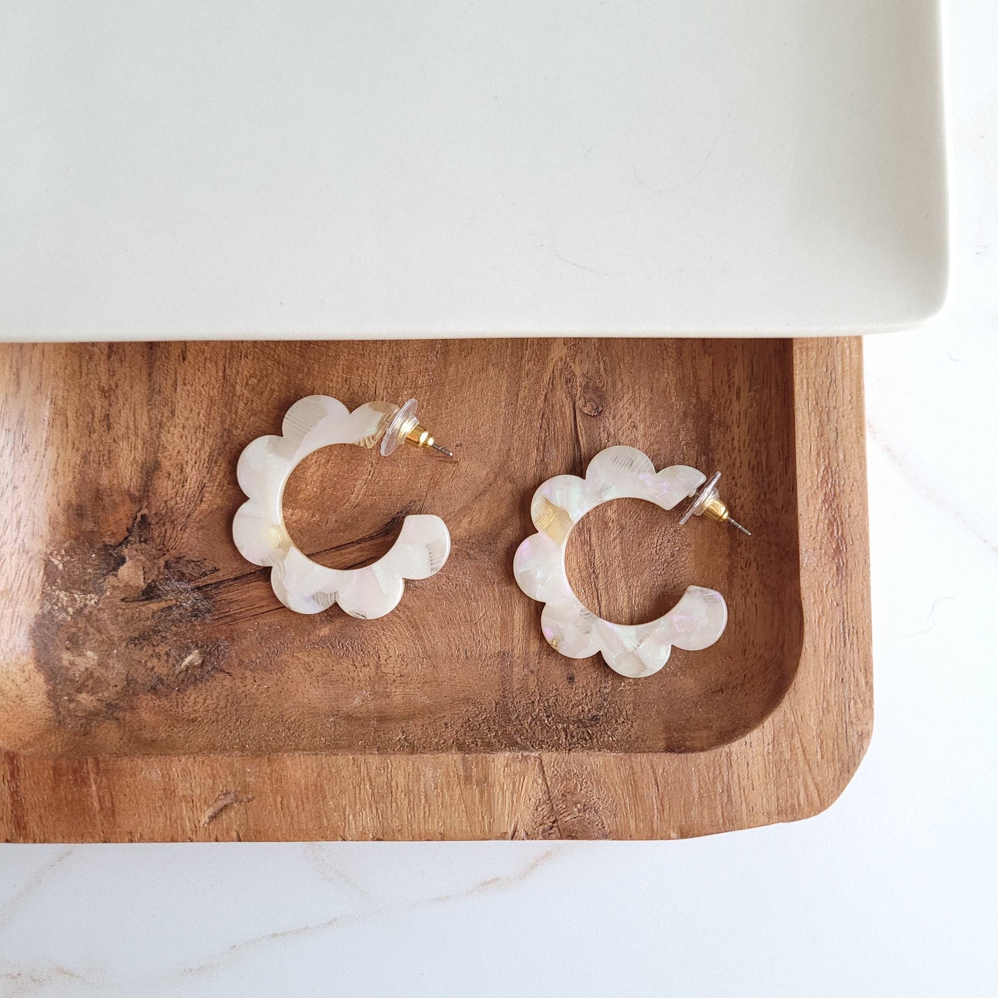 Flora Hoops • Cream