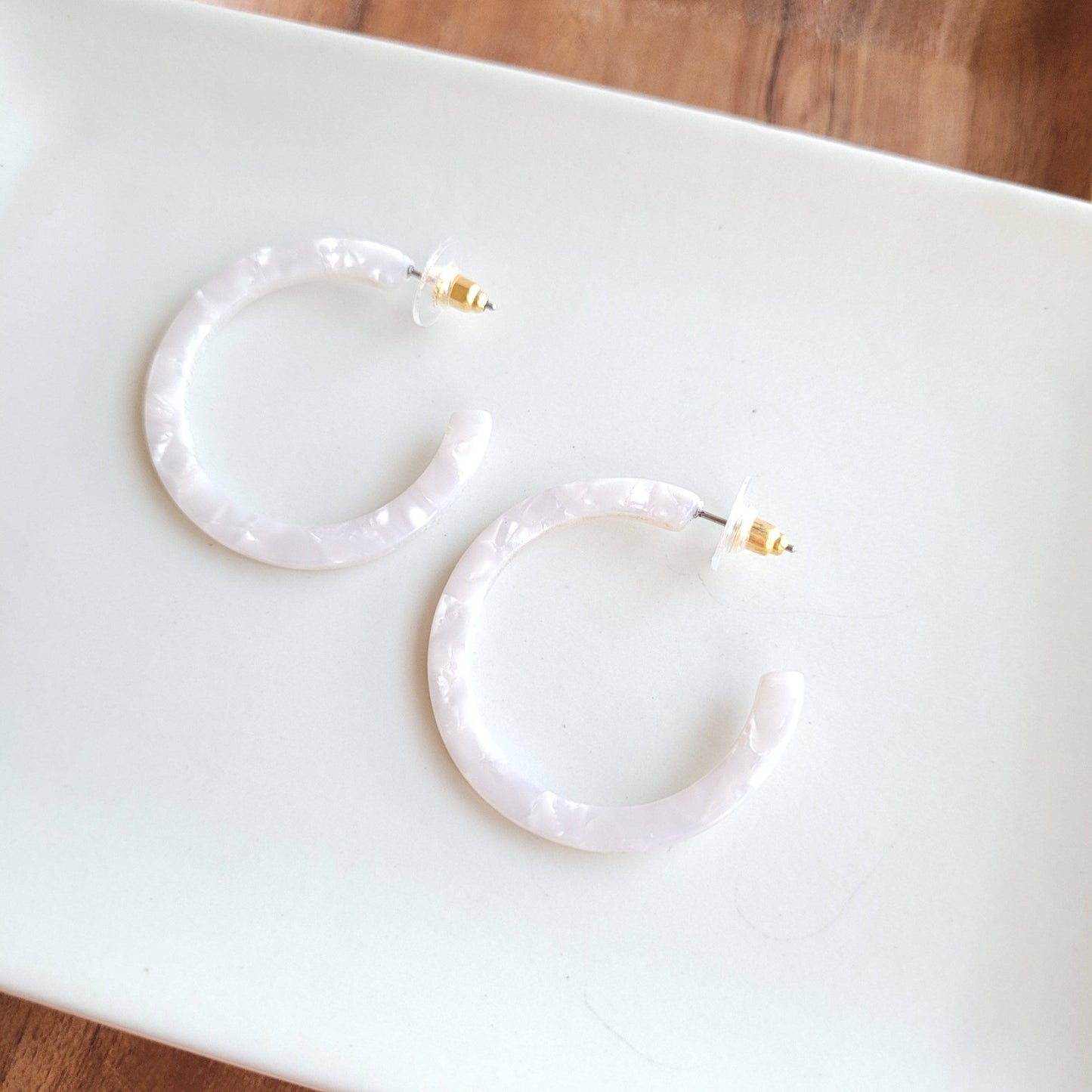 Camy Hoops • Pearl