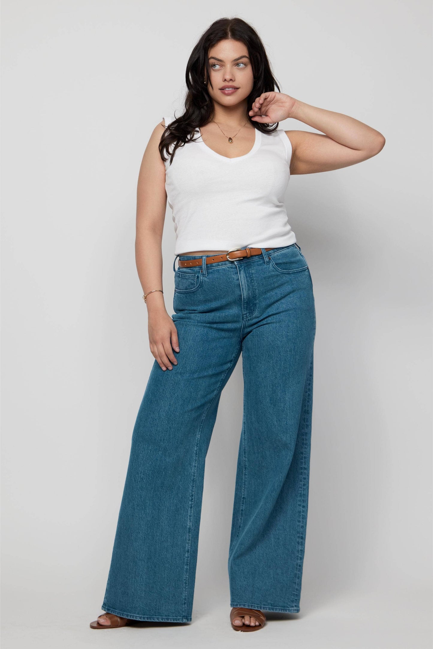 Oliver Logan • Andrews High Rise Extra Wide Leg Jean • Medium Wash