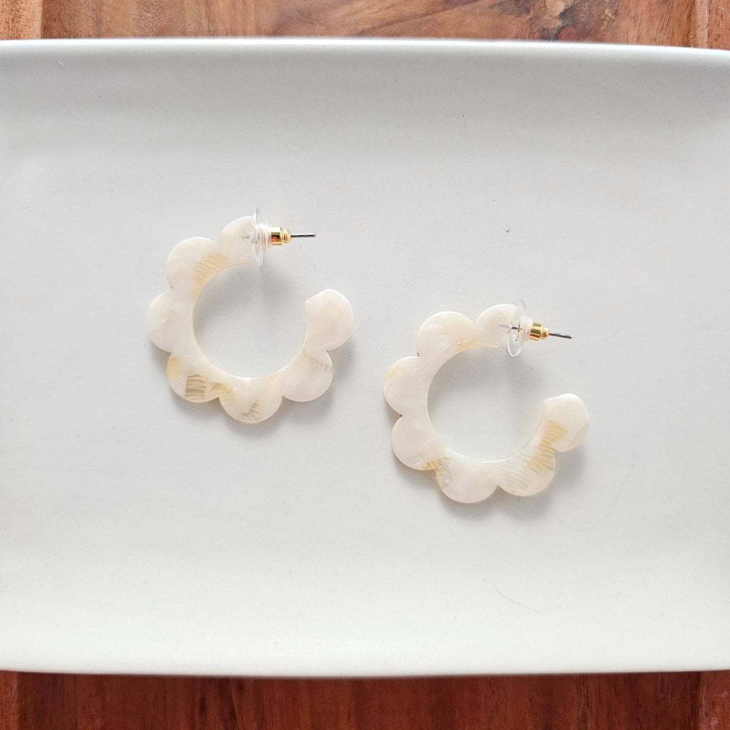 Flora Hoops • Cream