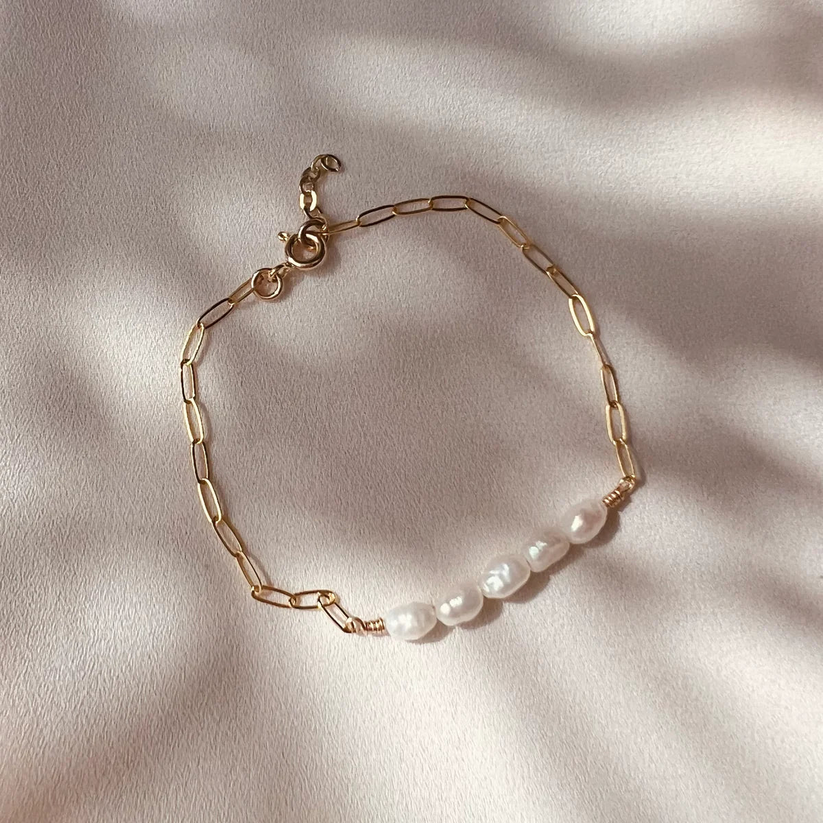 In Situ • Vive Pearl Link Bracelet • 14K Gold Fill