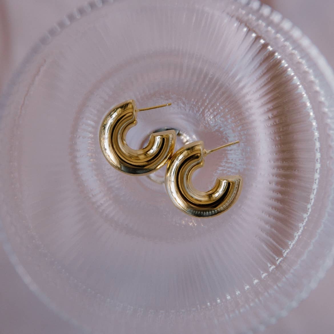Ellie Chunky Hoop Earrings • Gold Filled