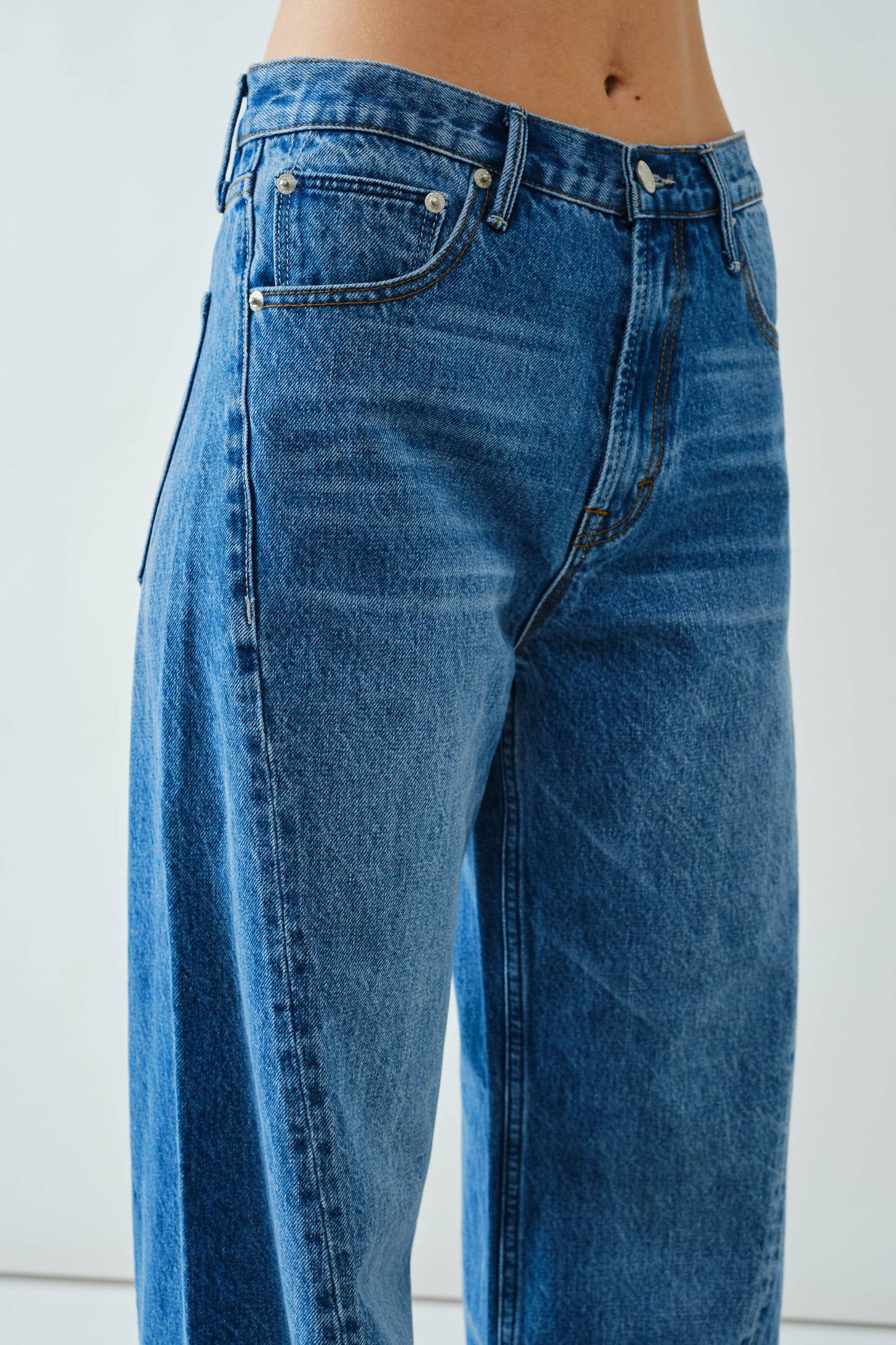 Relaxed Western Twist Wide Leg Denim Medium Wash