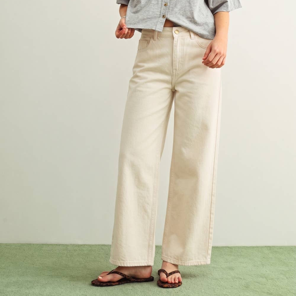 Relaxed Regular Wide Leg Jeans • Ecru