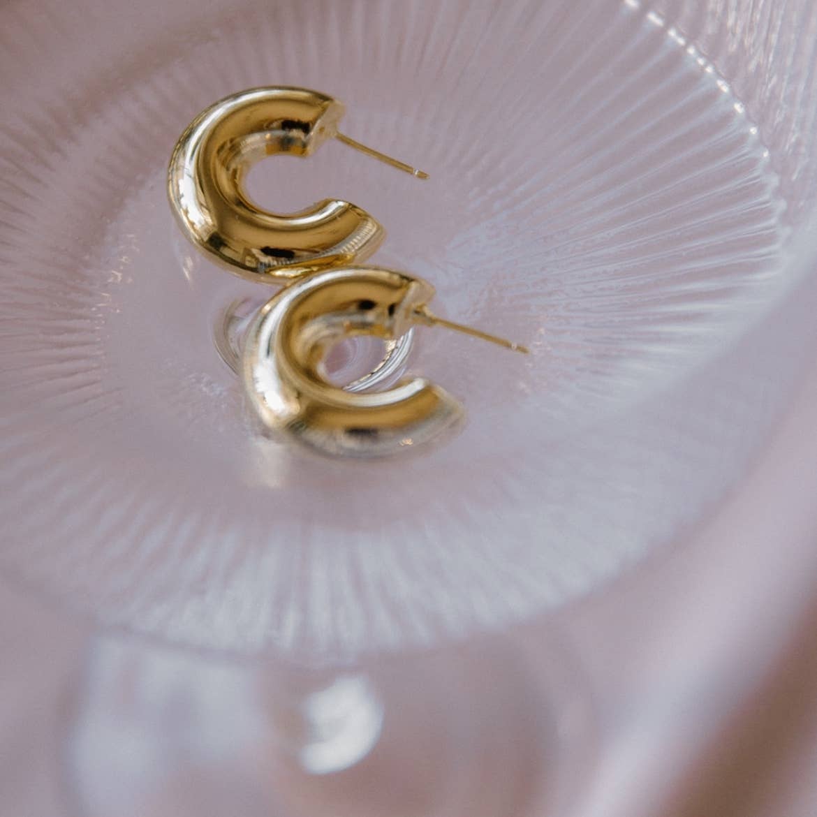 Ellie Chunky Hoop Earrings • Gold Filled