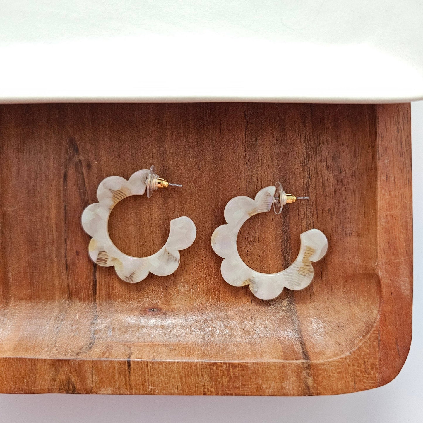 Flora Hoops • Cream