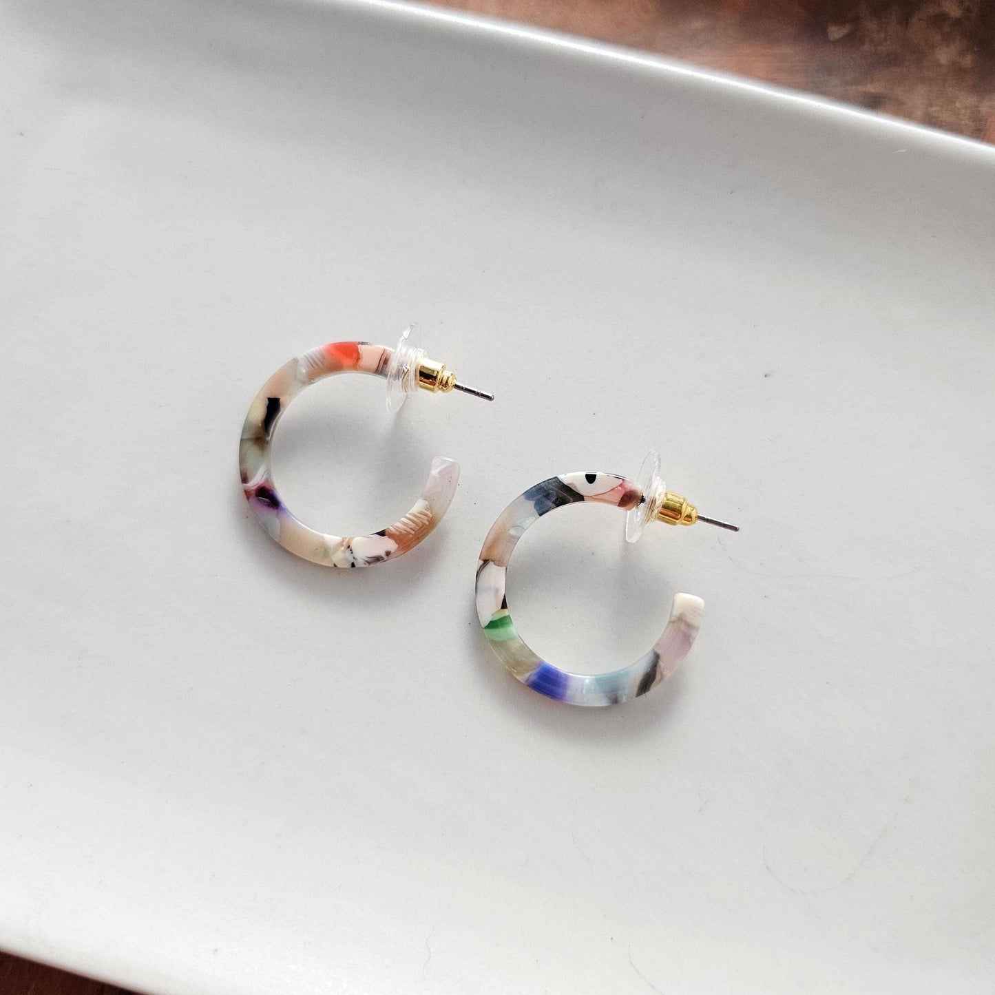 Cam Mini Hoops • Multicolor