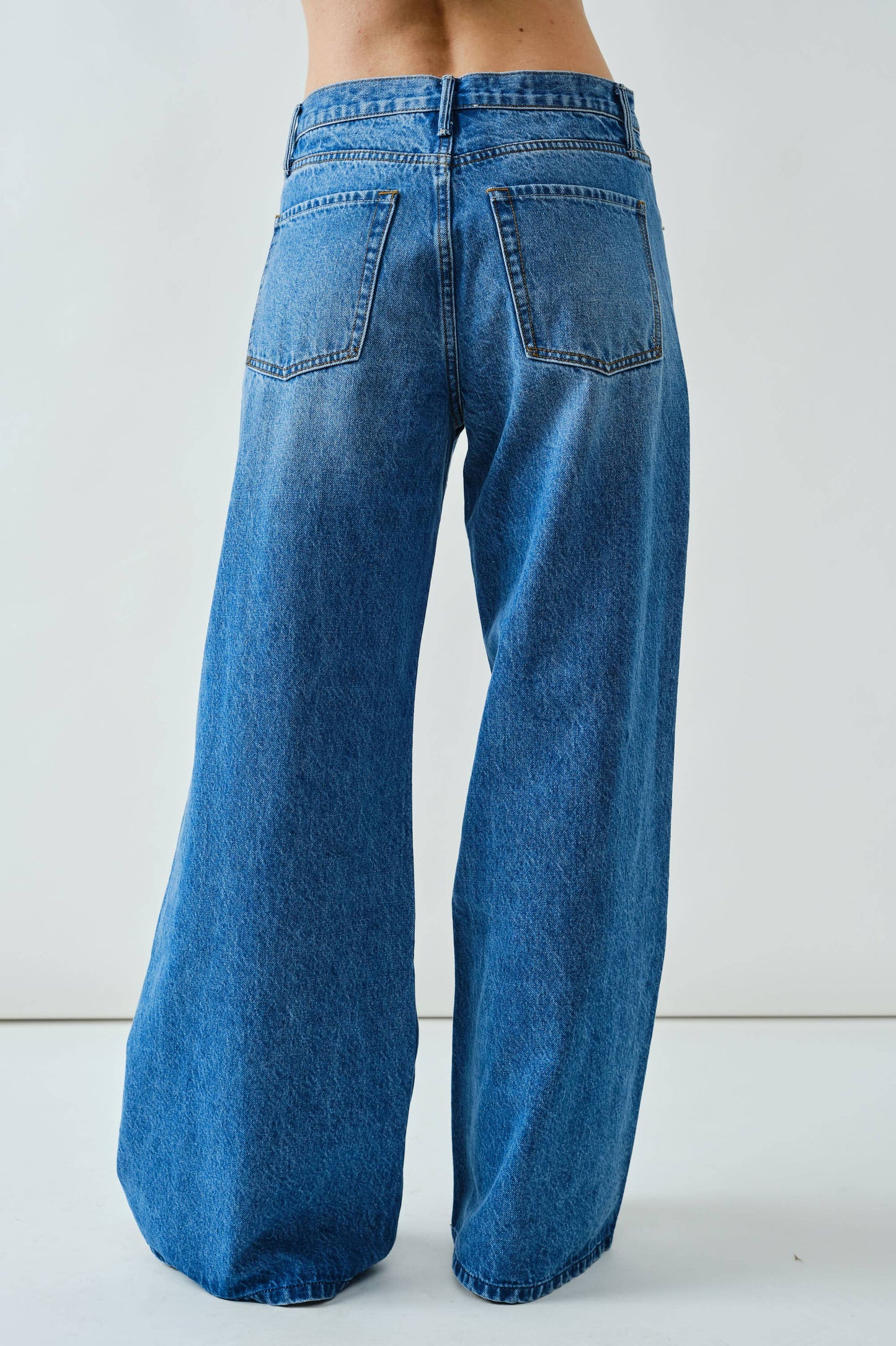 Relaxed Western Twist Wide Leg Denim Medium Wash