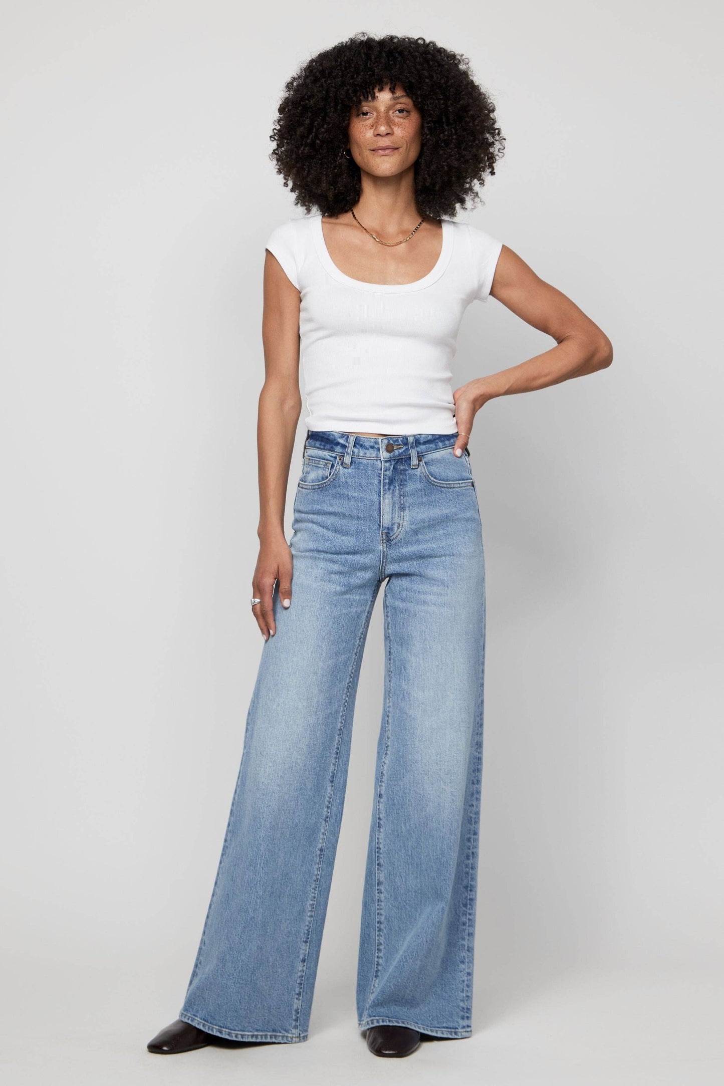 Oliver Logan • Andrews High Rise Extra Wide Leg • Classic Vintage