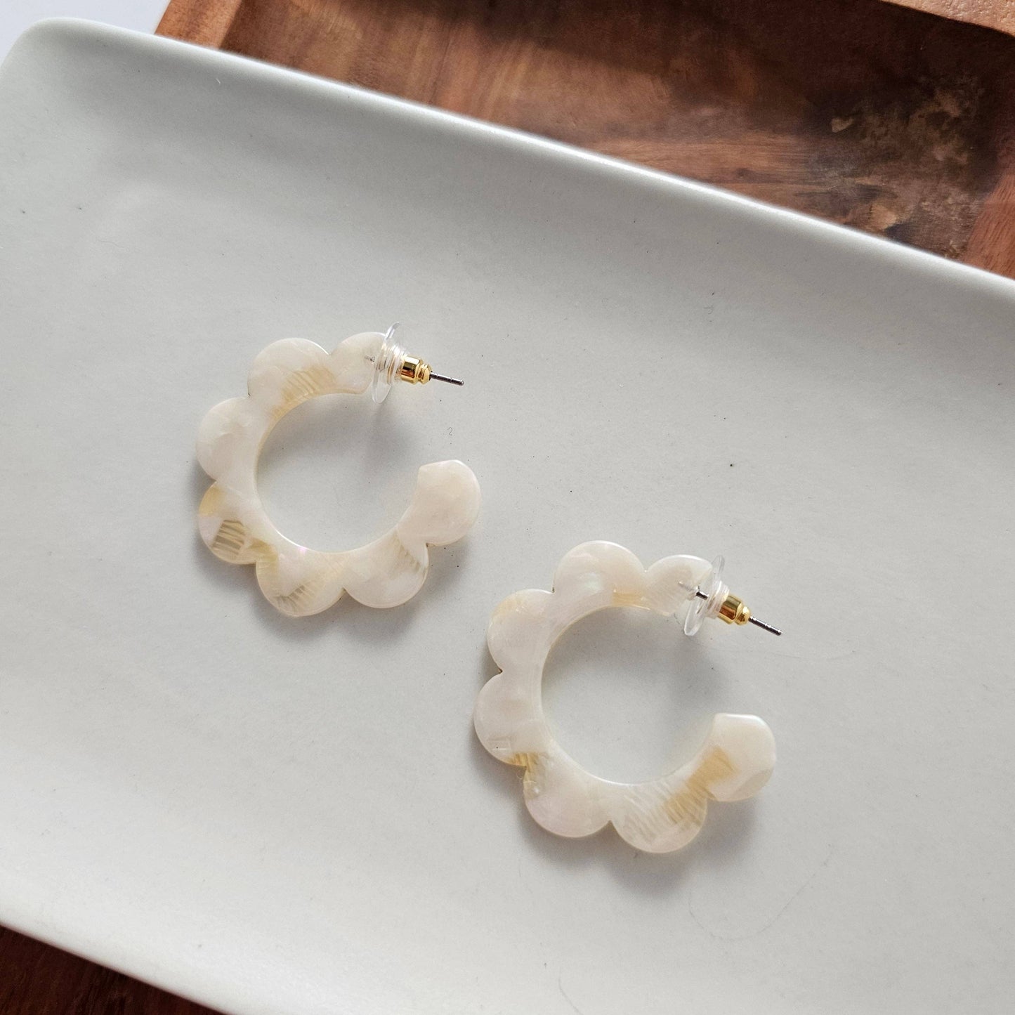 Flora Hoops • Cream