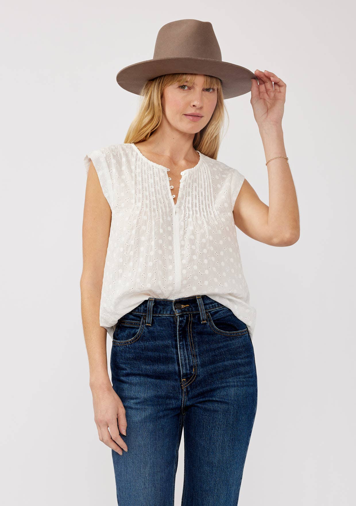 Eyelet Pintuck Sleeveless Top • White