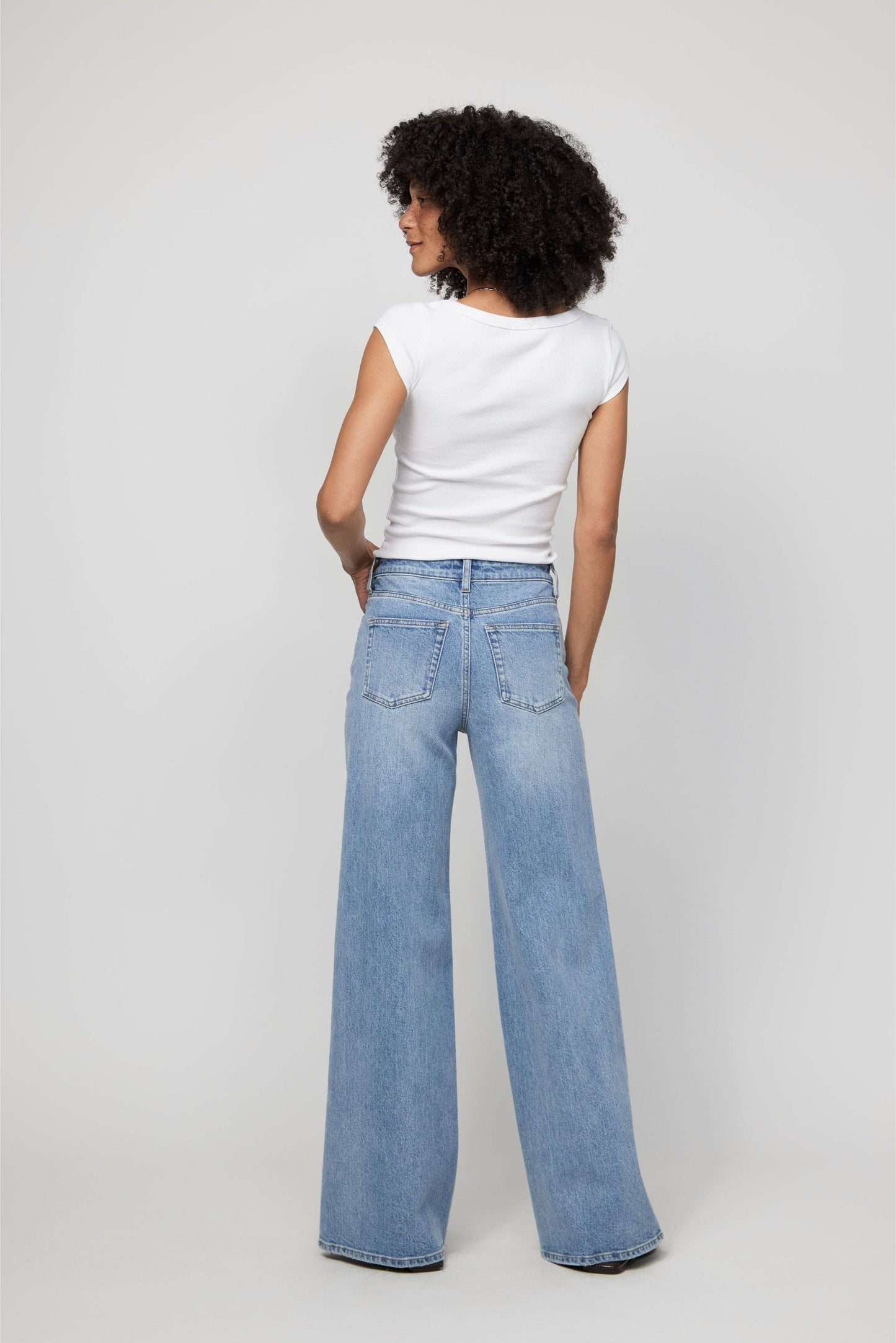 Oliver Logan • Andrews High Rise Extra Wide Leg • Classic Vintage