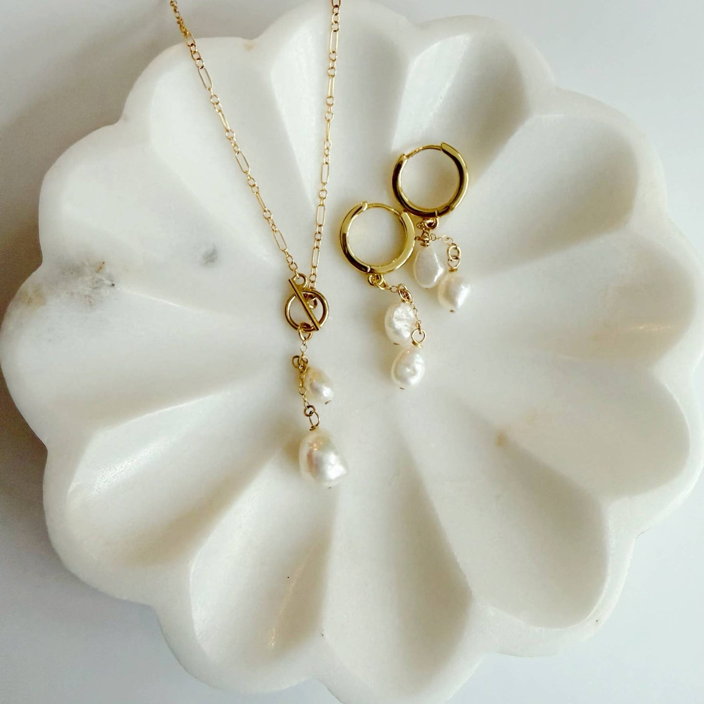 Brynn Pearl Toggle Necklace • Gold Filled