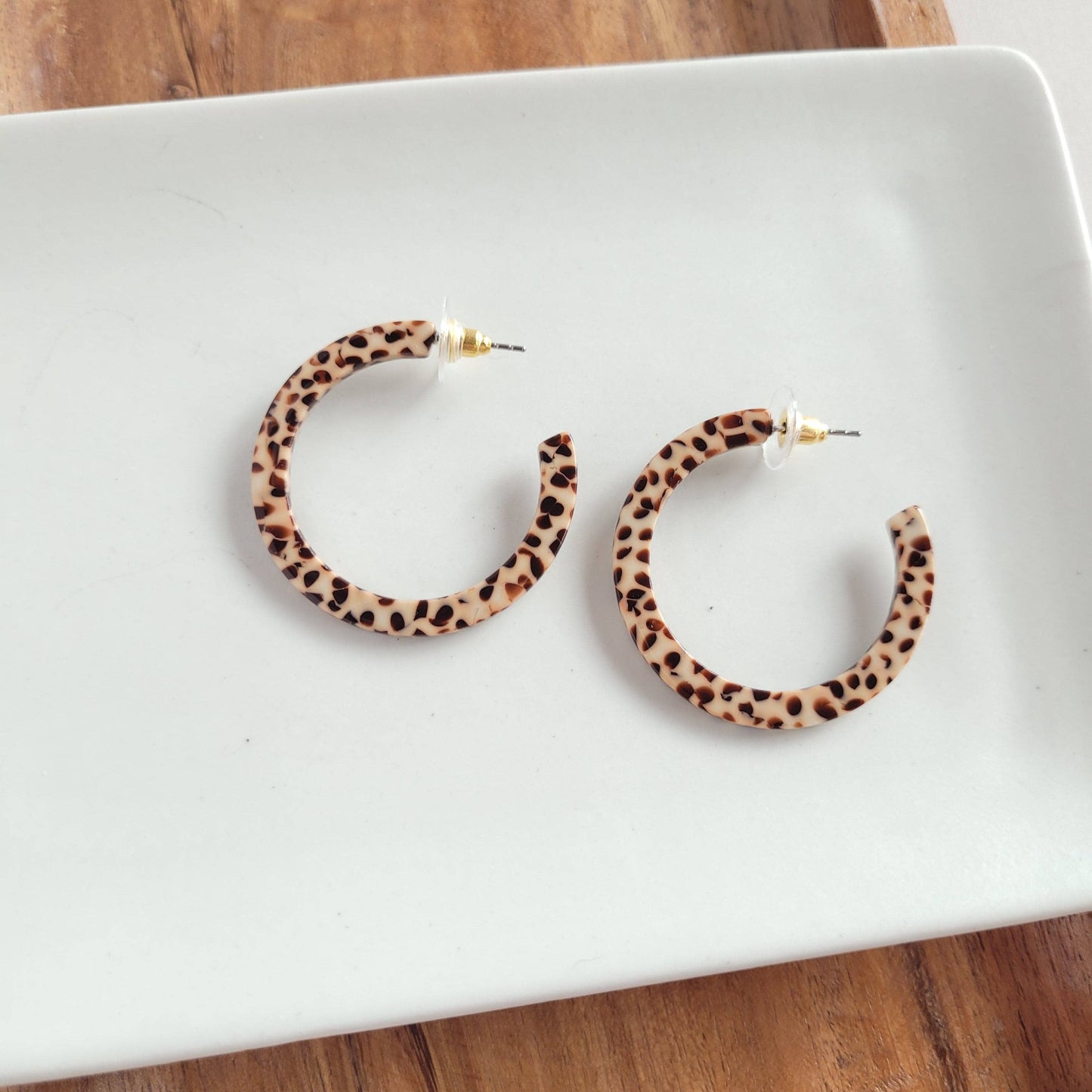 Camy Hoops • Brown Dot